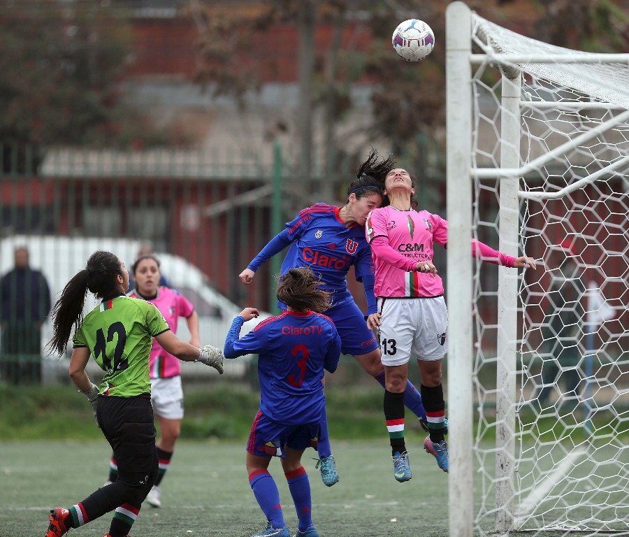 UNIVERSIDAD DE CHILE VENCIÓ POR 3-2 A PALESTINO EN LOS NOGALES