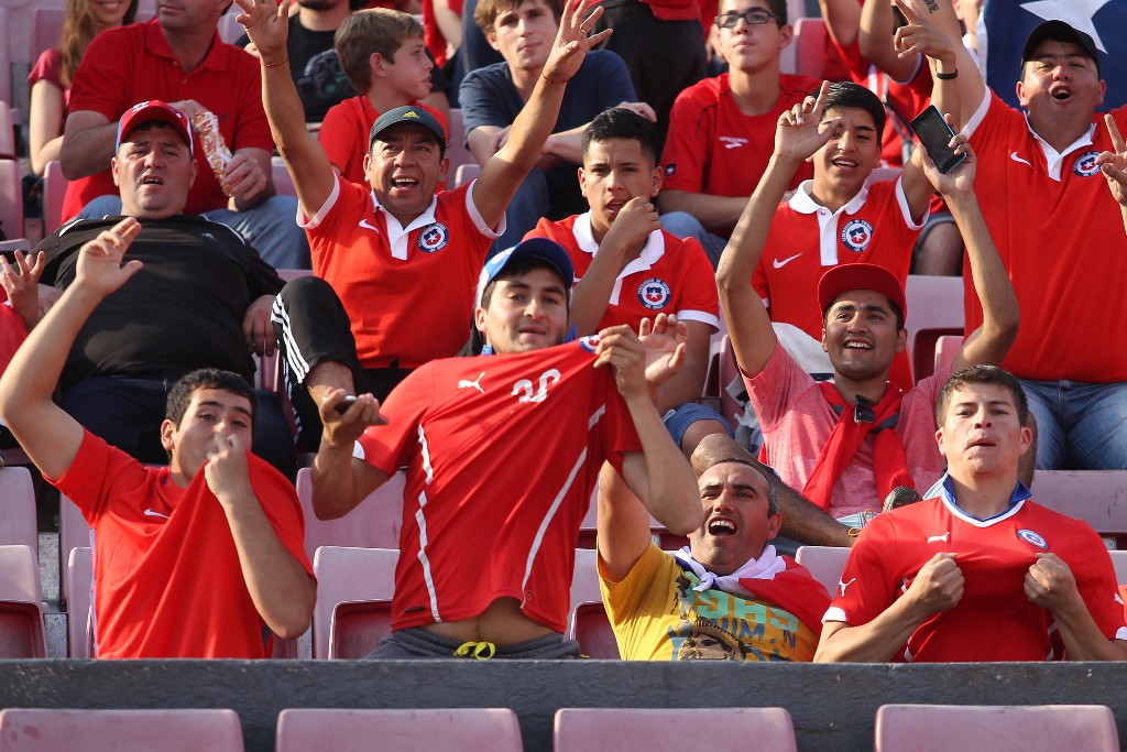 ¡emoción Pura Así Vivió La Hinchada El Triunfo De La Roja 3872