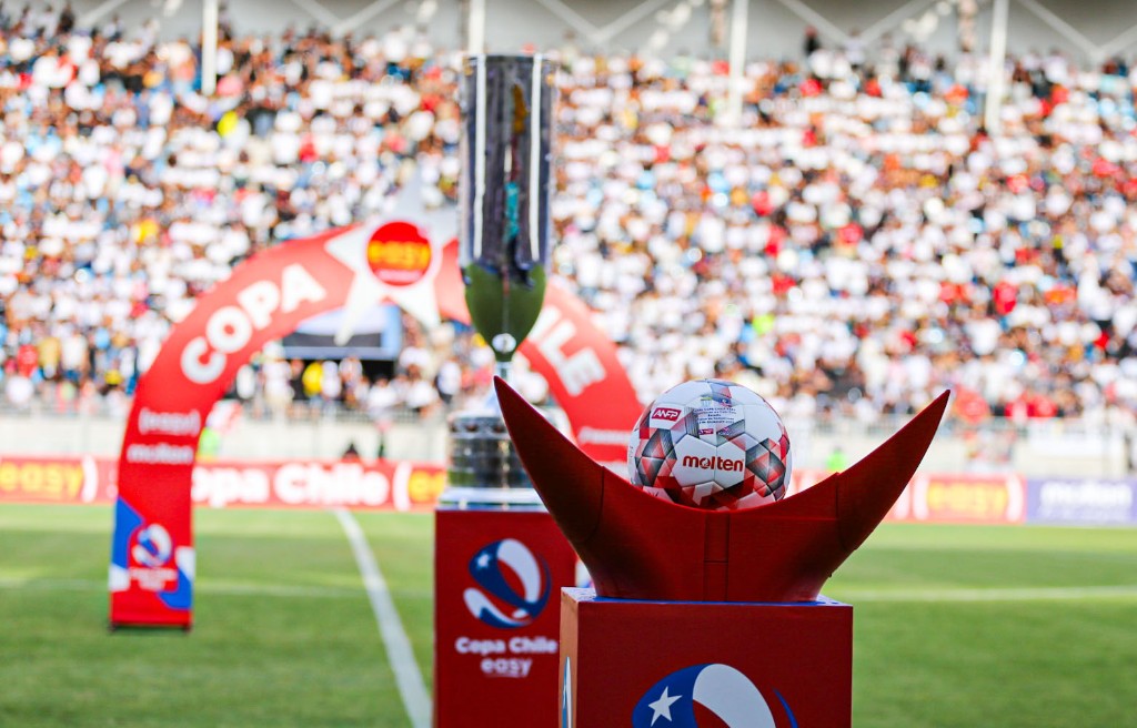 Click las postales del título de Colo Colo en la Copa Chile Easy 2023
