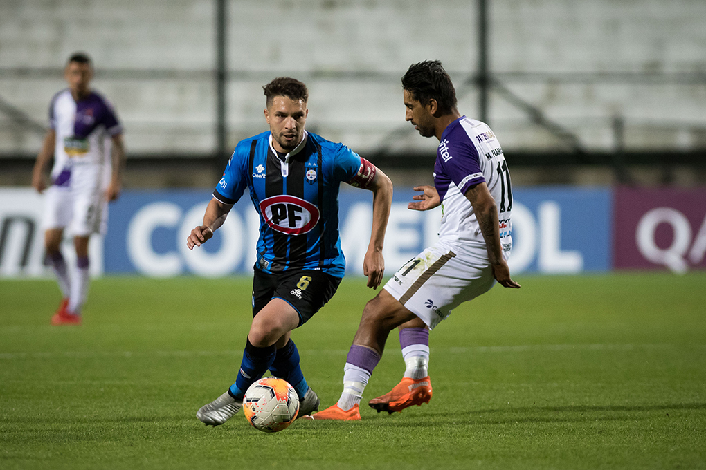 Huachipato cae con Fénix en Uruguay y buscará dar vuelta la llave en Talcahuano 