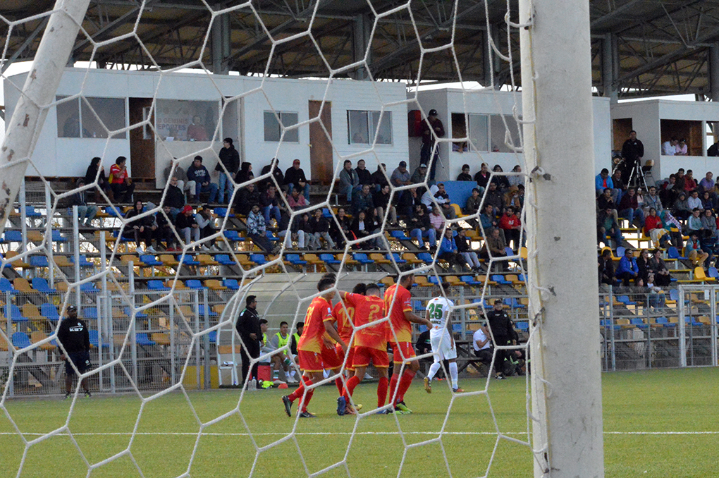 Independiente de Cauquenes logró su primer triunfo tras victoria sobre Deportes Vallenar