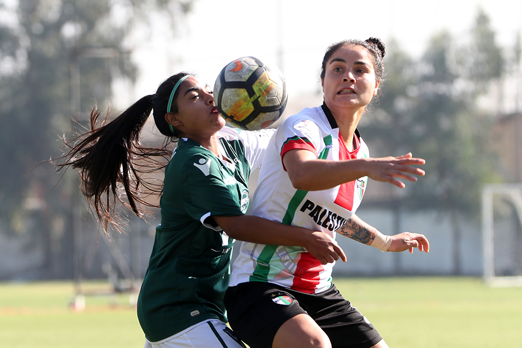 Yazmín Torrealba: Ser mamá, estudiar y jugar fútbol ha sido un desafío gigante