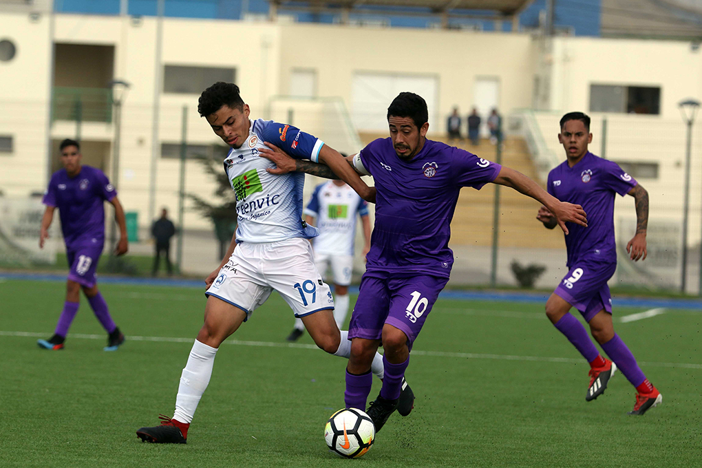 Colchagua CD retornó al triunfo con una goleada contra San Antonio Unido y continúa firme en la cima 