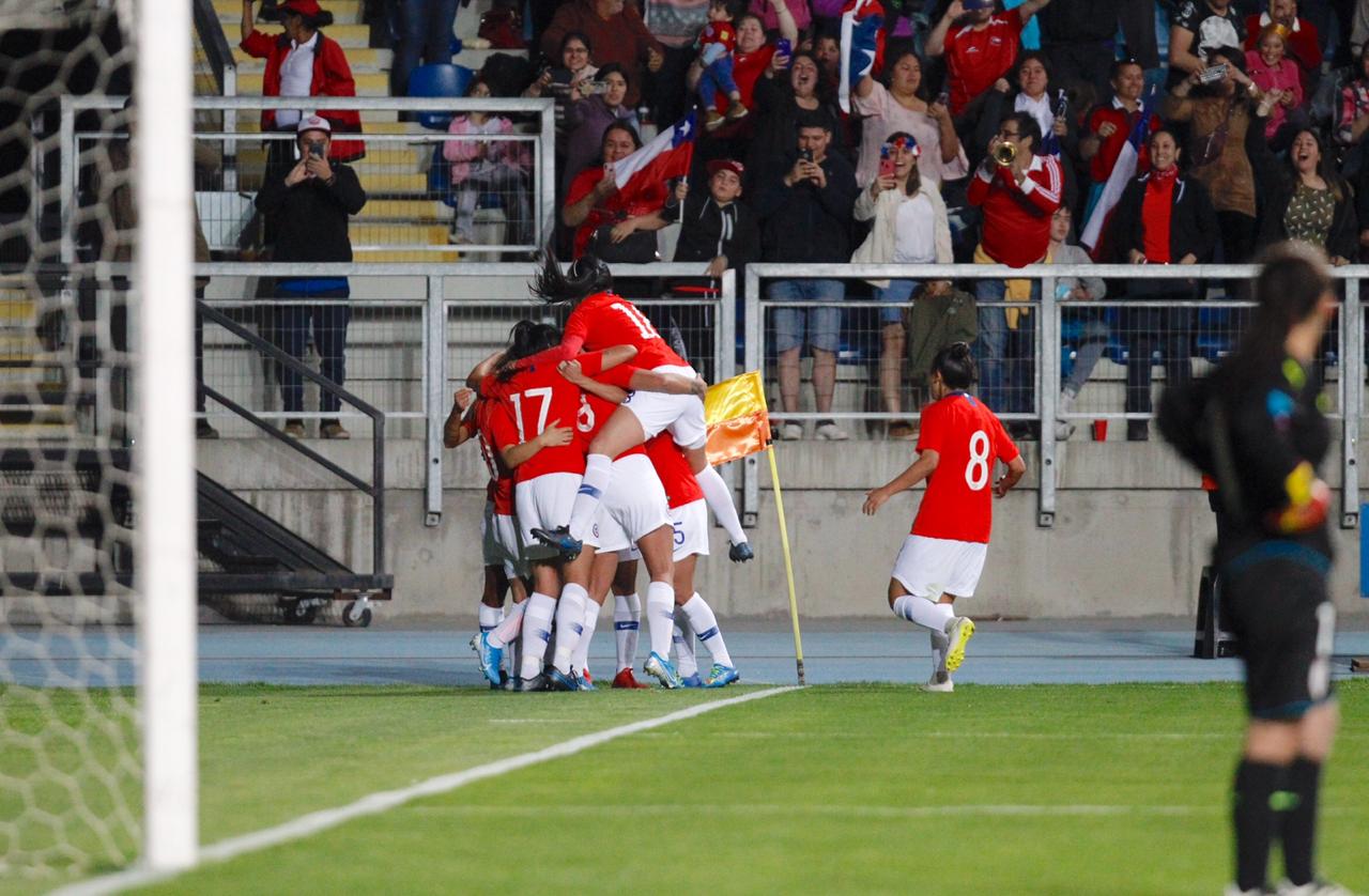 La Roja Femenina reaccionó a tiempo y doblegó a Uruguay en El Teniente