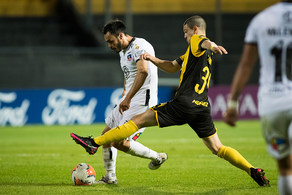 Colo Colo no pudo ante Peñarol y tendrá que intentar buscar la clasificación en Santiago